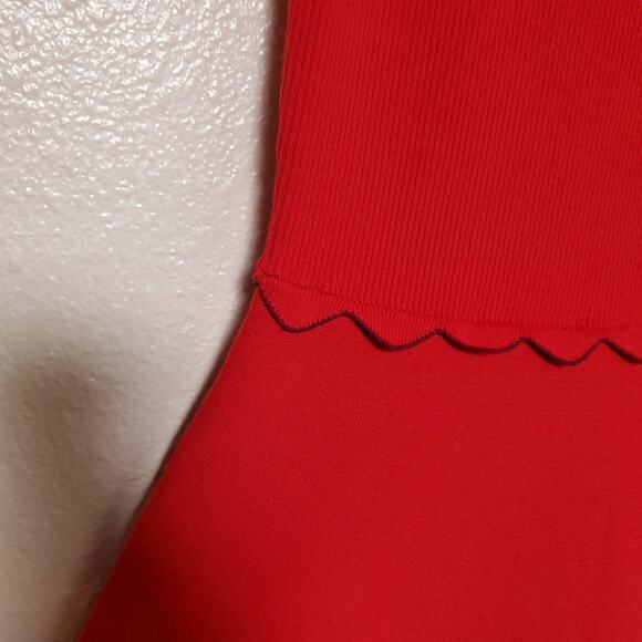 TED BAKER Scalloped Red Ribbed Sleeveless Party Dress Ted Sz 3 US 8 - Picture 3 of 11